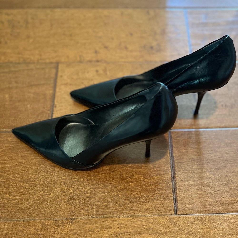 Heels - Picture 2 of 2